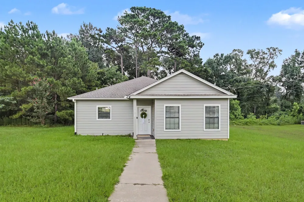 3122 Molly Drive Huntsville, TX 77340