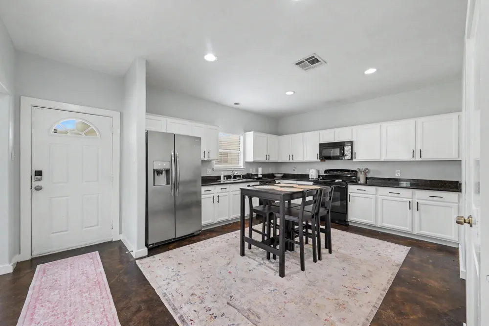 3122 Molly Drive Huntsville, TX 77340