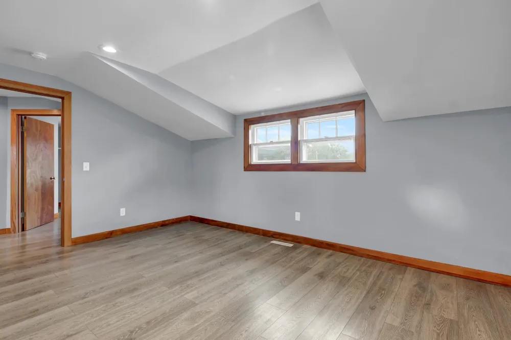 303 Lakeshore Drive Lake City, MN 55041
