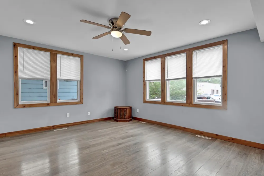 303 Lakeshore Drive Lake City, MN 55041