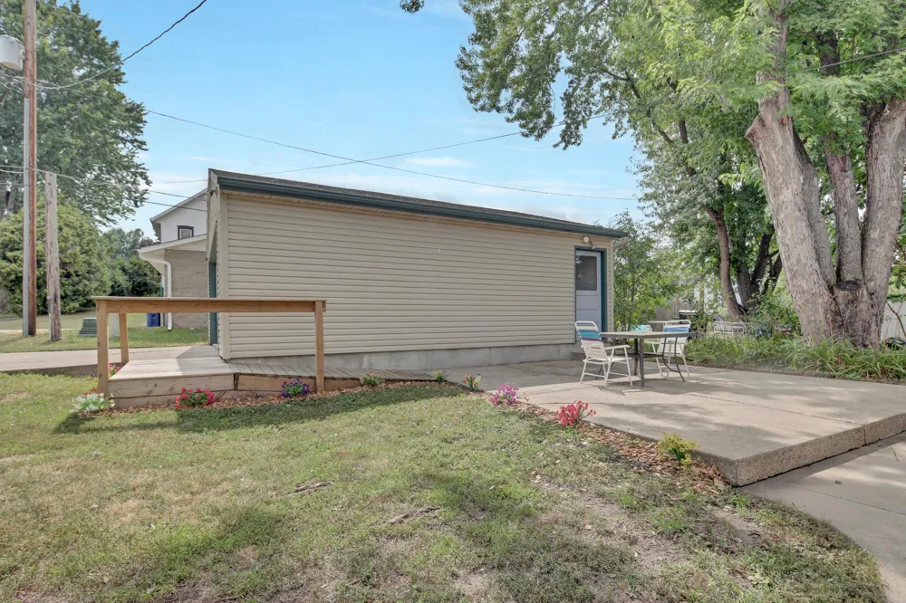 303 Lakeshore Drive Lake City, MN 55041