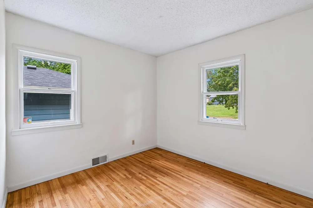 2417 Parkview Boulevard Golden Valley, MN 55422