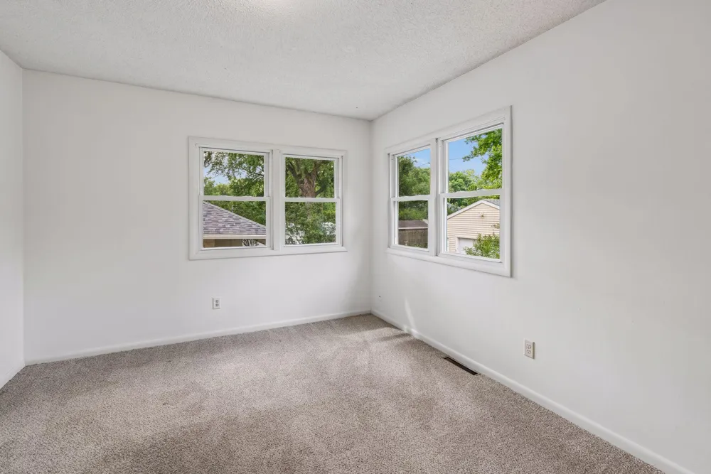 2417 Parkview Boulevard Golden Valley, MN 55422