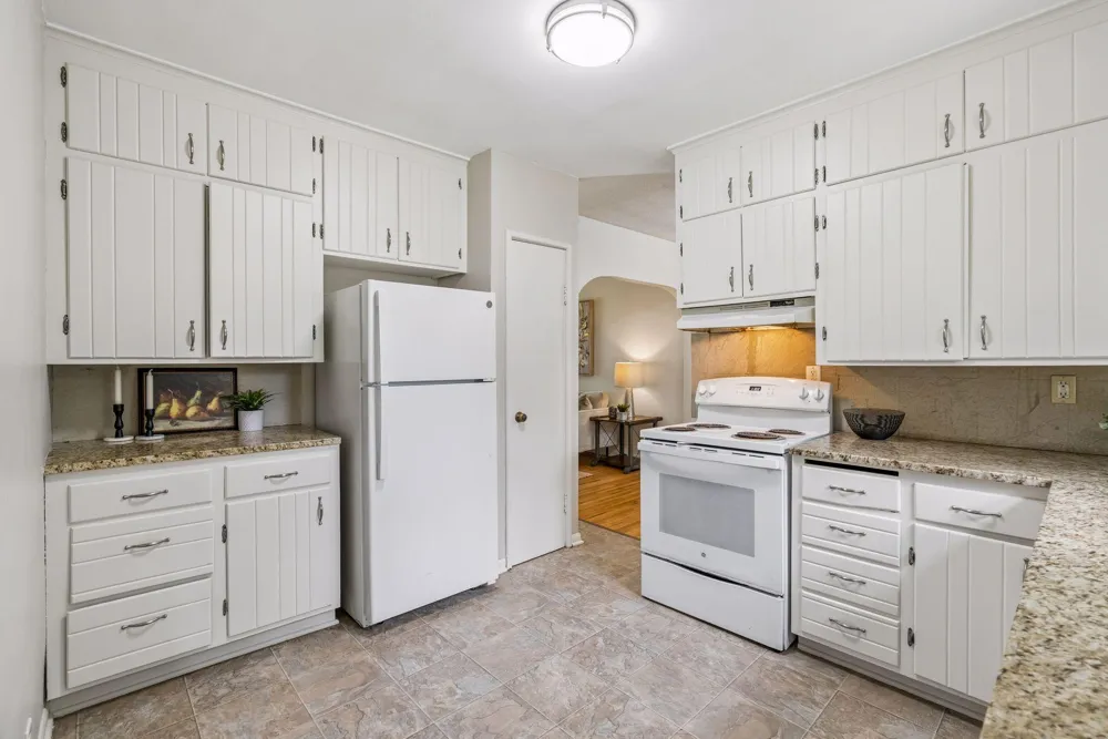 2417 Parkview Boulevard Golden Valley, MN 55422