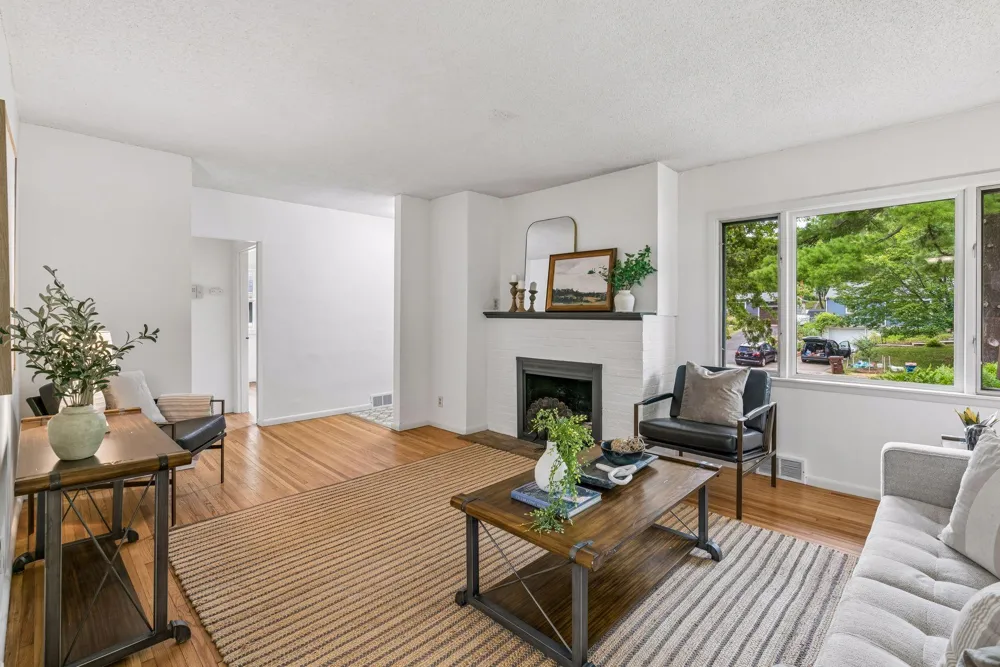 2417 Parkview Boulevard Golden Valley, MN 55422