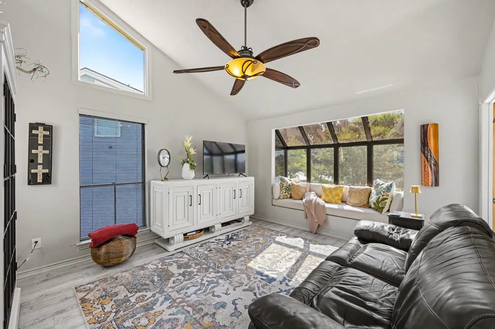 1422 Bowsprit Point Willis, TX 77318