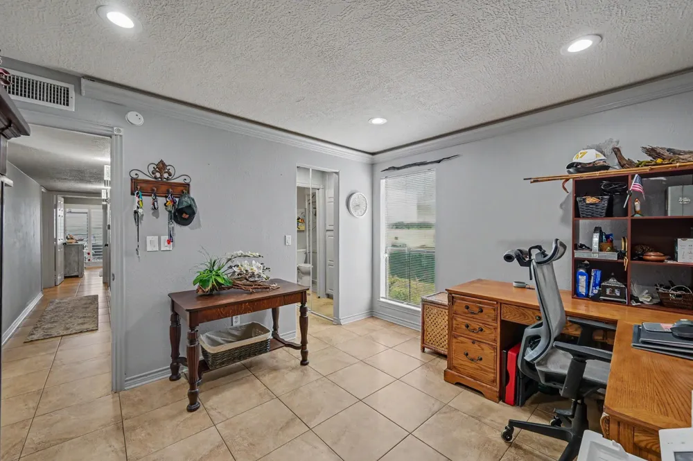 1422 Bowsprit Point Willis, TX 77318