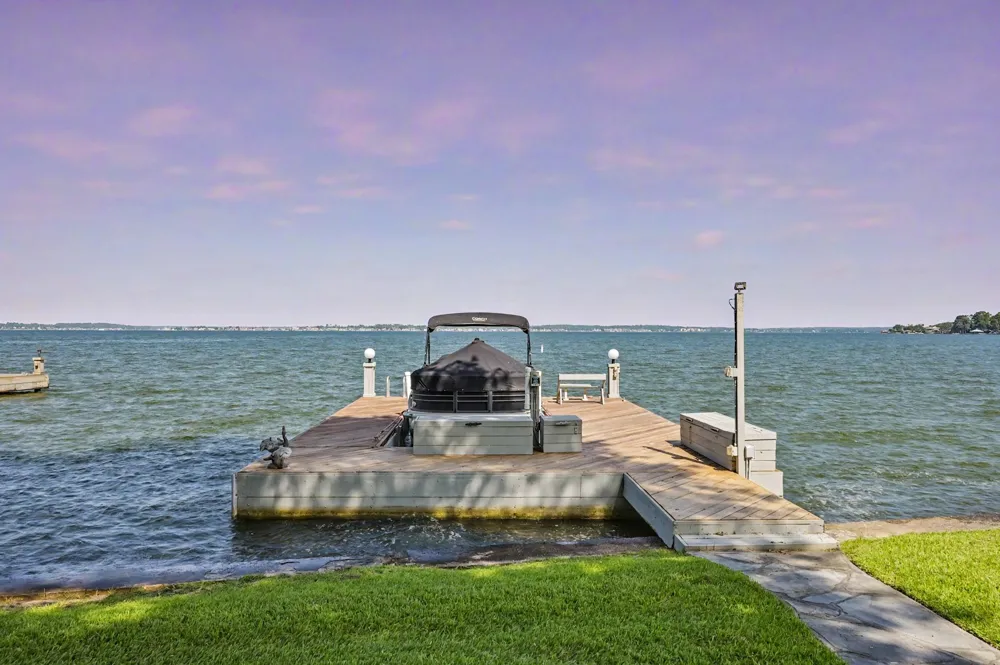 1422 Bowsprit Point Willis, TX 77318