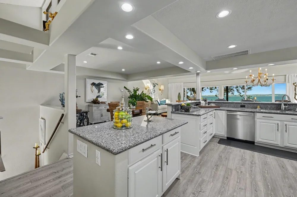 1422 Bowsprit Point Willis, TX 77318