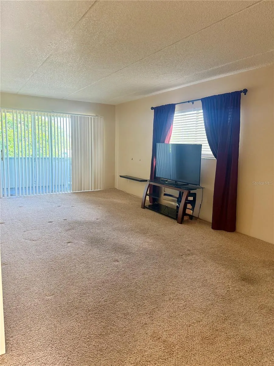 1001 W EAU GALLIE BOULEVARD #217 Melbourne, FL 32935