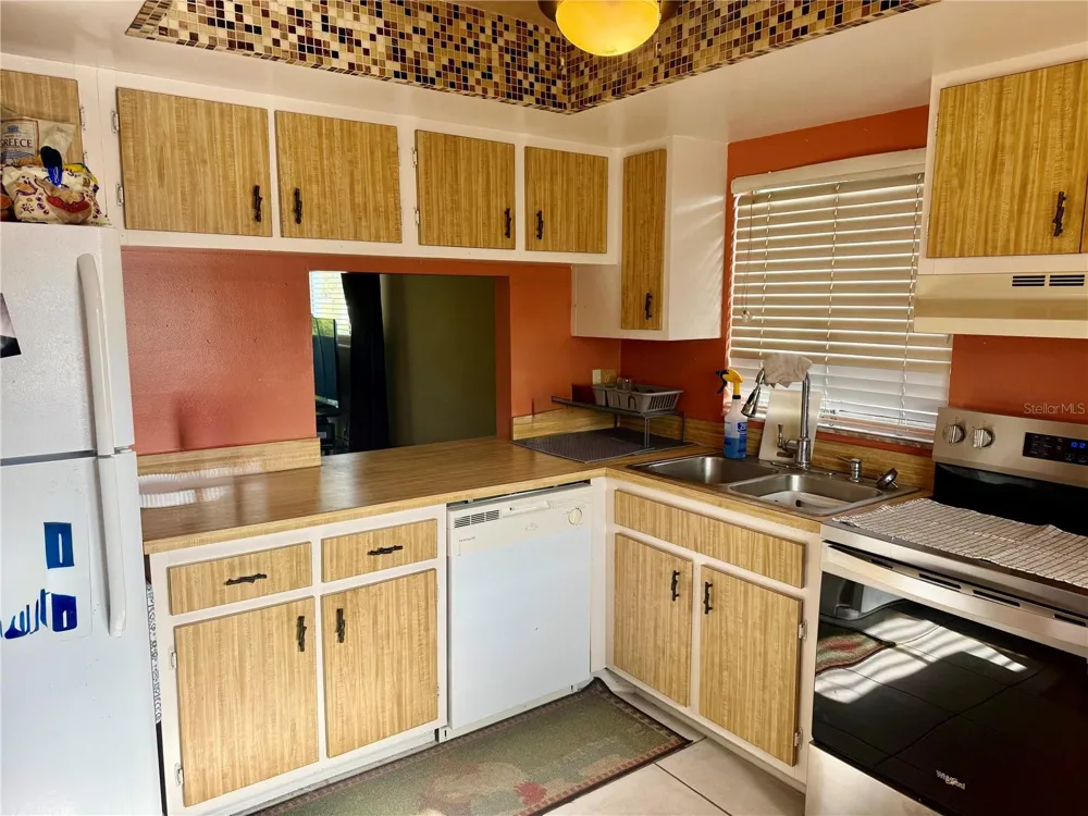 1001 W EAU GALLIE BOULEVARD #217 Melbourne, FL 32935