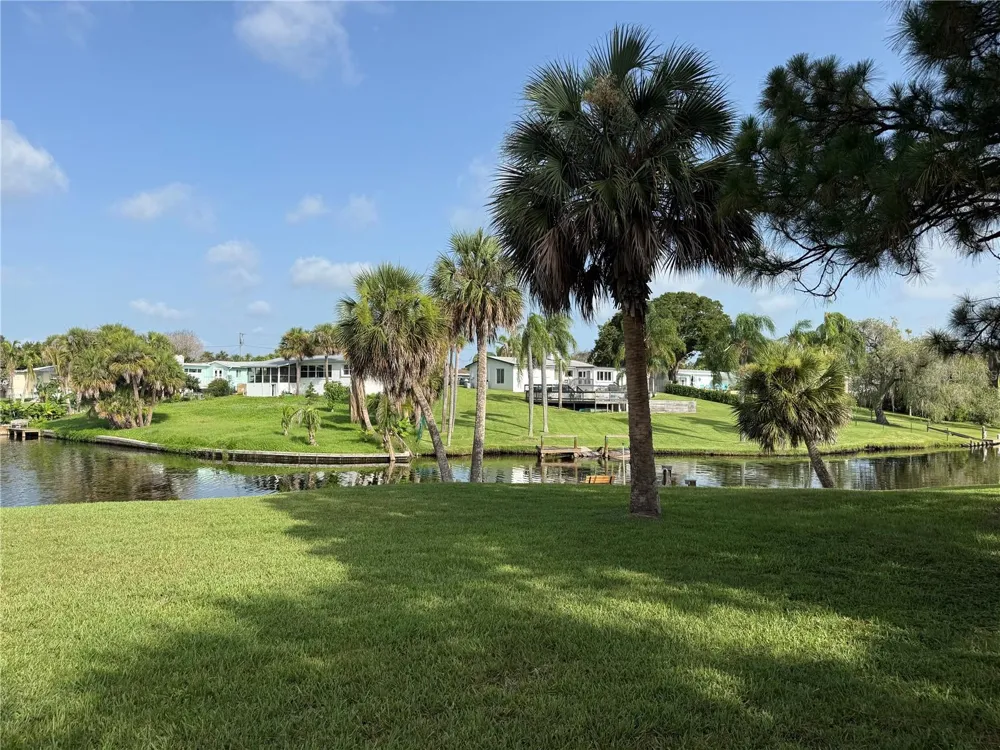 1001 W EAU GALLIE BOULEVARD #217 Melbourne, FL 32935
