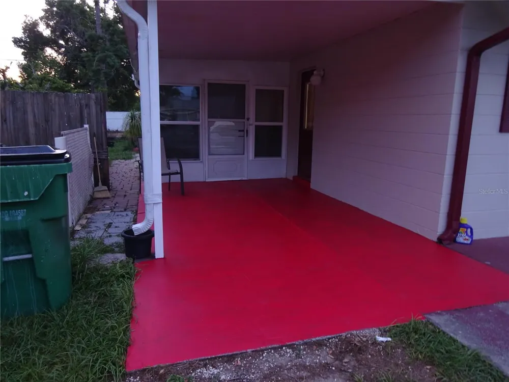 6141 10TH STREET Zephyrhills, FL 33542