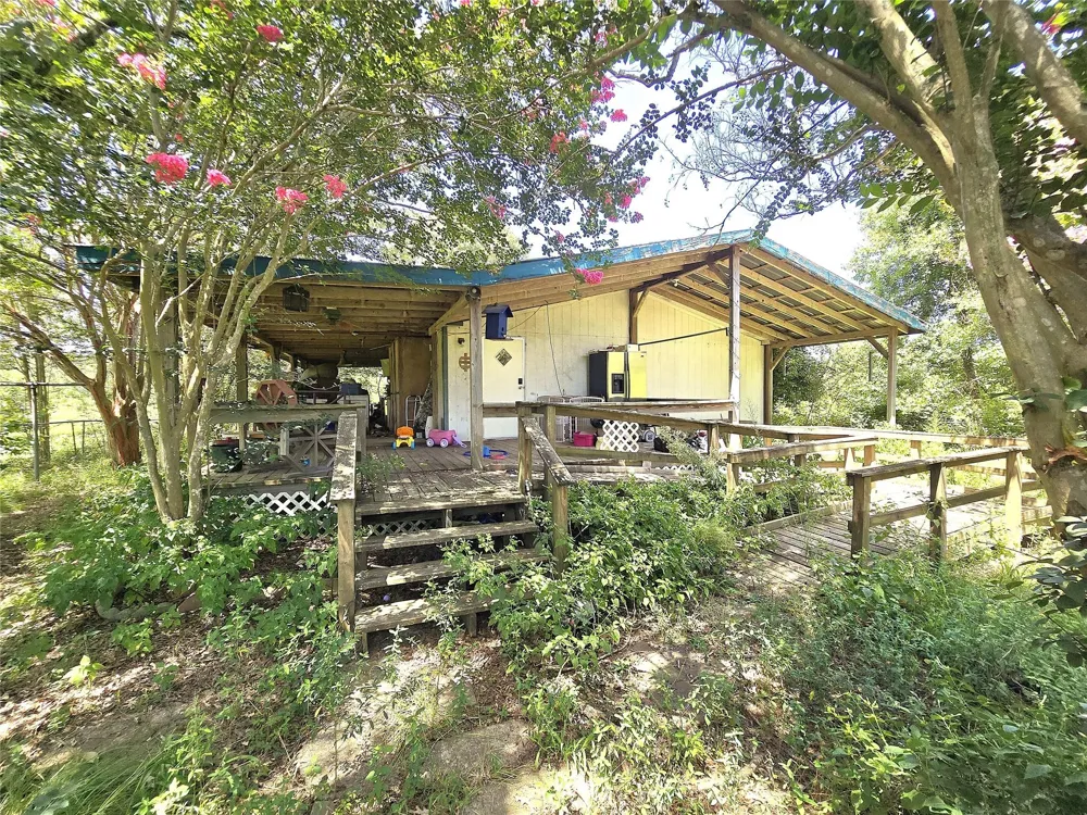 740 Ole Miss Livingston, TX 77351