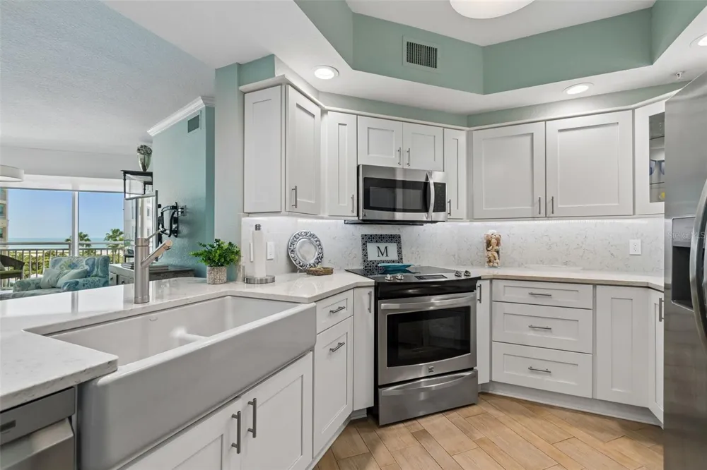 1170 GULF BOULEVARD #403 Clearwater Beach, FL 33767