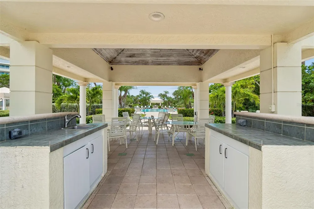 1170 GULF BOULEVARD #403 Clearwater Beach, FL 33767