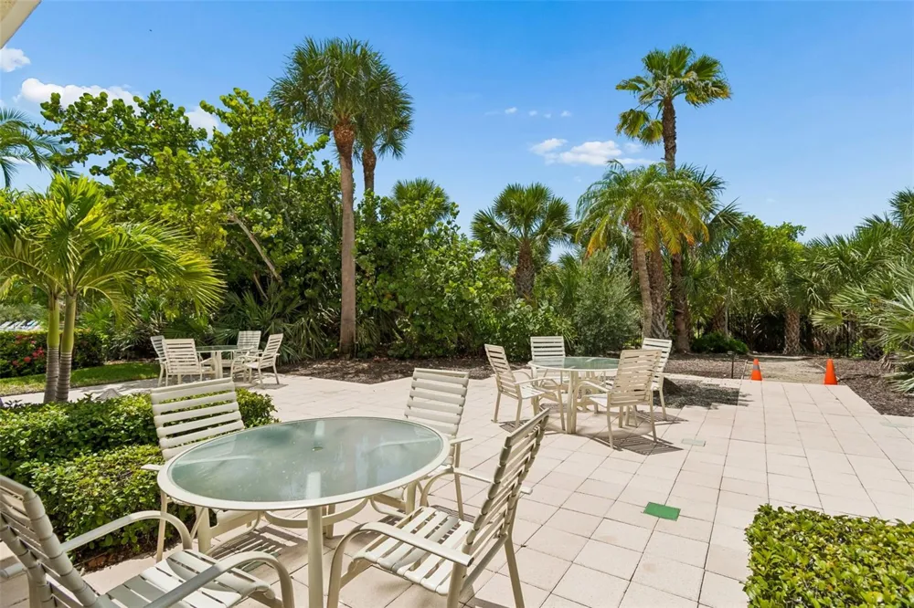 1170 GULF BOULEVARD #403 Clearwater Beach, FL 33767