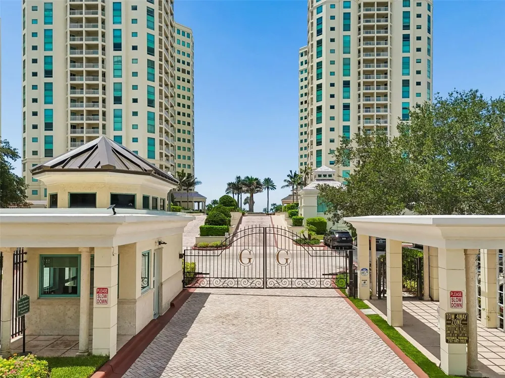 1170 GULF BOULEVARD #403 Clearwater Beach, FL 33767