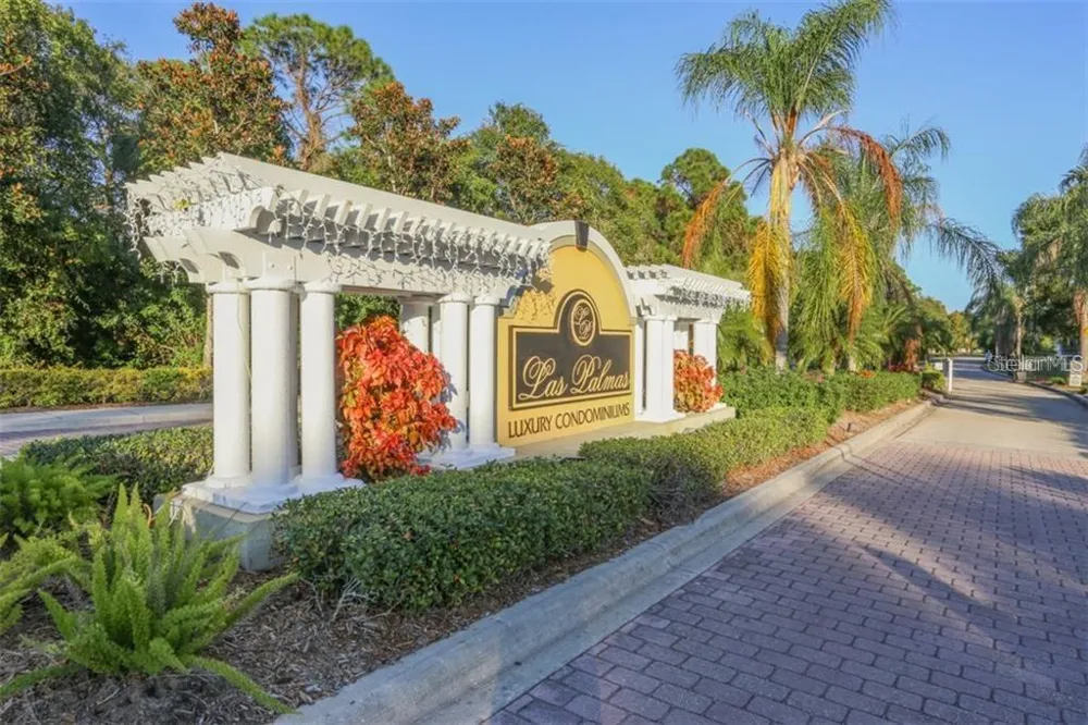5655 BENTGRASS DRIVE #9-117 Sarasota, FL 34235