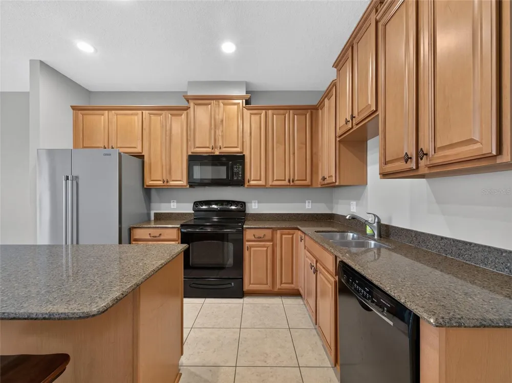 865 BELLES FERRY LOOP Sanford, FL 32771