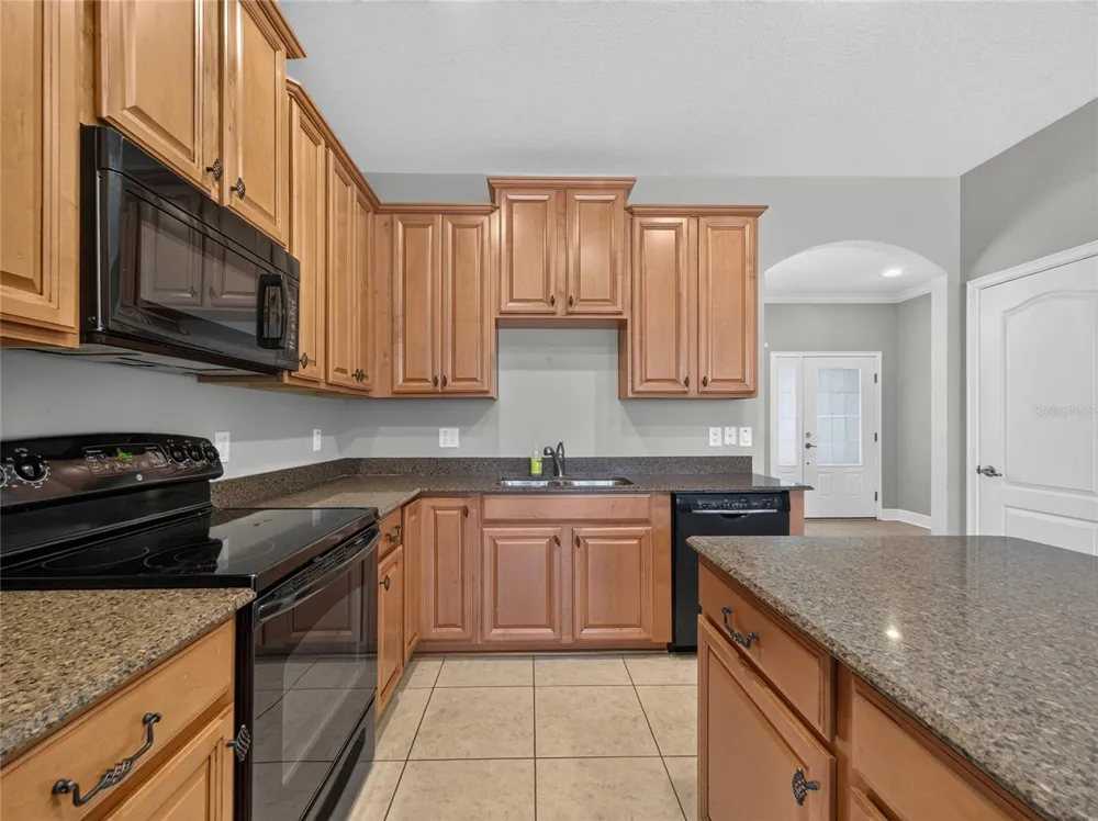865 BELLES FERRY LOOP Sanford, FL 32771