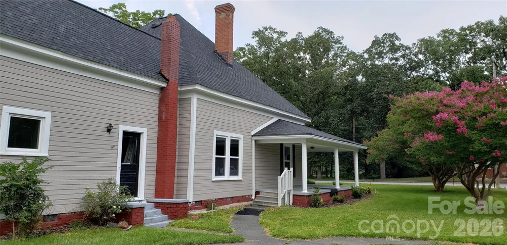 108 S Main Street Wingate, NC 28174