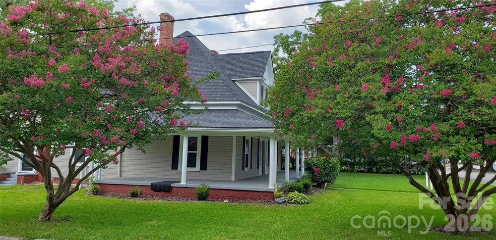 108 S Main Street Wingate, NC 28174