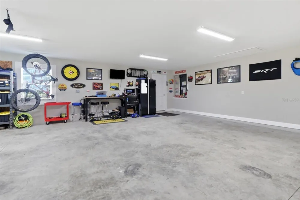9811 SE 64TH AVENUE Belleview, FL 34420