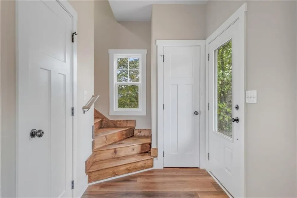 108 Hicksville Road Aragon, GA 30104