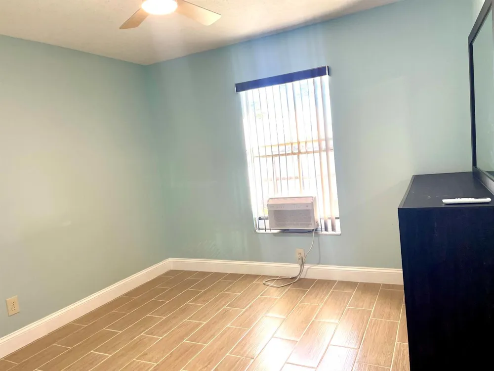 5753 SE MERCEDES AVENUE Stuart, FL 34997
