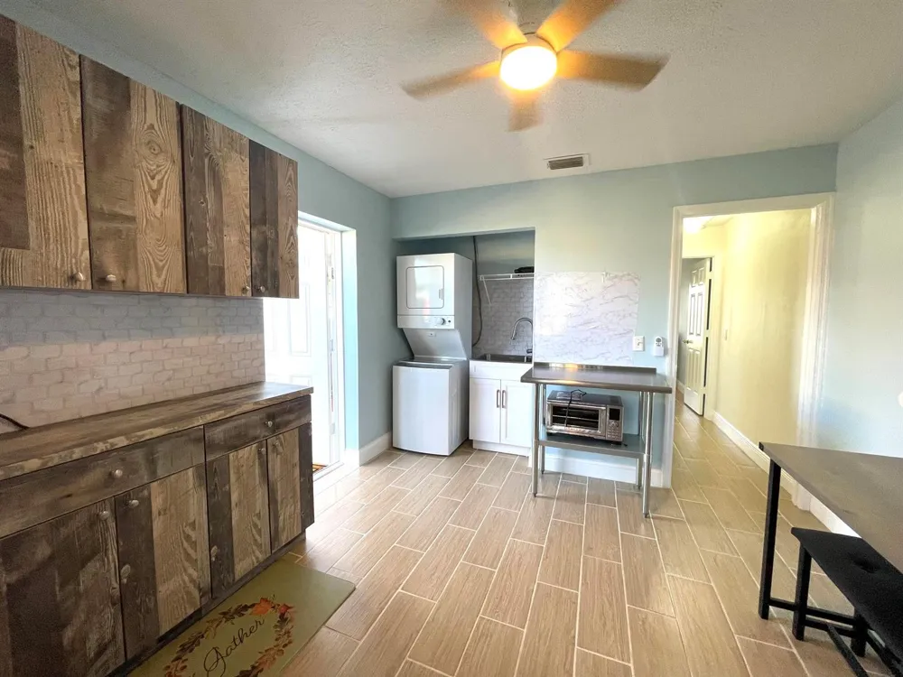 5753 SE MERCEDES AVENUE Stuart, FL 34997