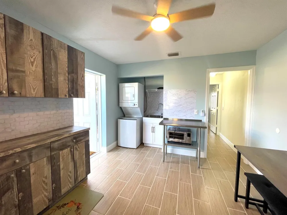 5753 SE MERCEDES AVENUE Stuart, FL 34997