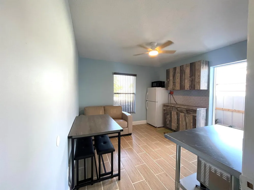 5753 SE MERCEDES AVENUE Stuart, FL 34997