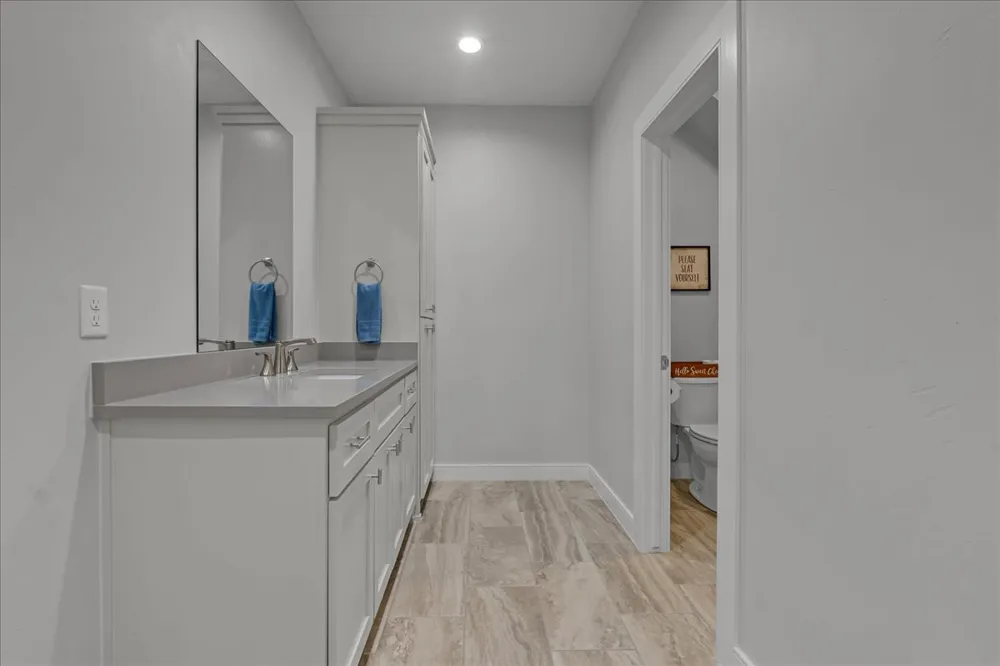 113 E 168th Street S Glenpool, OK 74033
