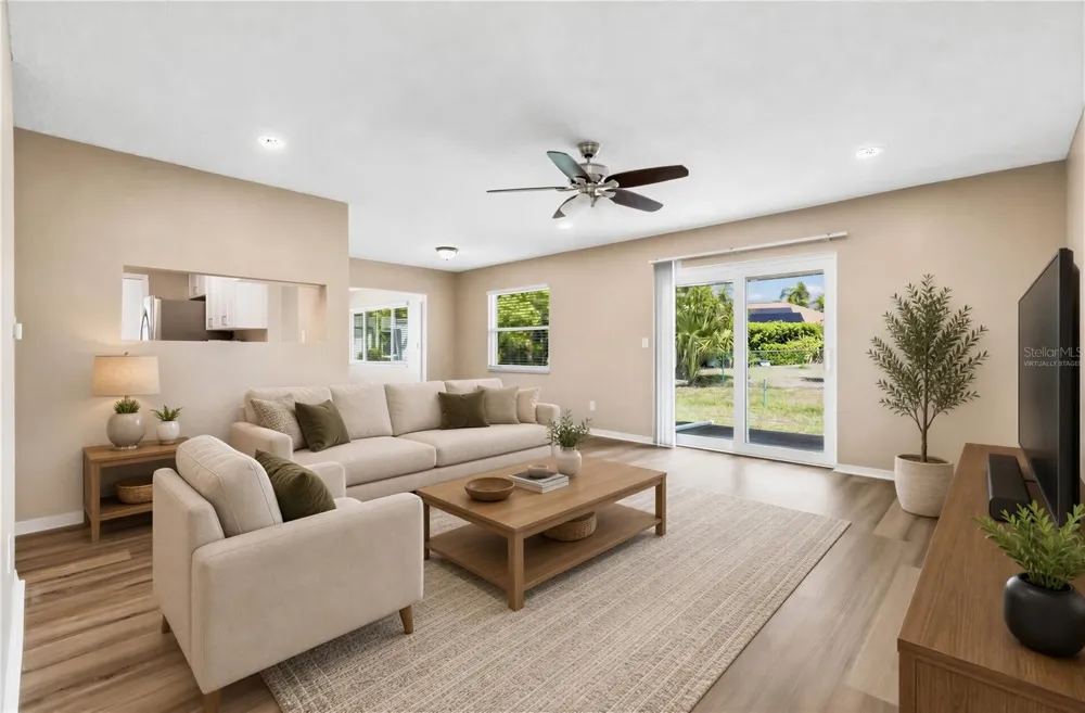 209 GENET COURT Sun City Center, FL 33573