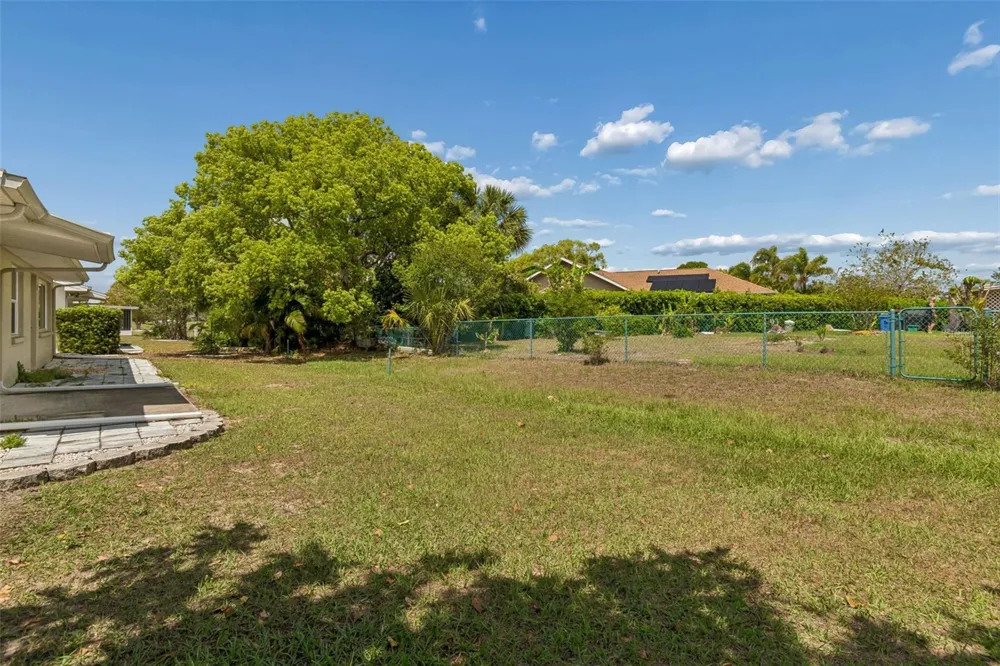 209 GENET COURT Sun City Center, FL 33573