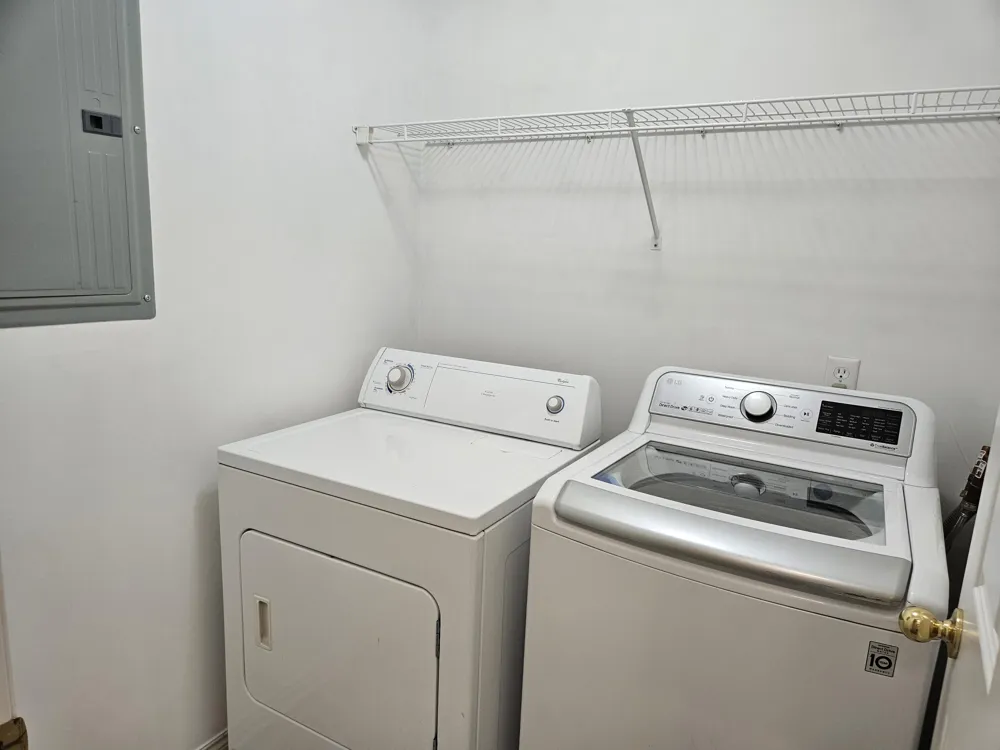 3041 Barclay Way Ann Arbor, MI 48105