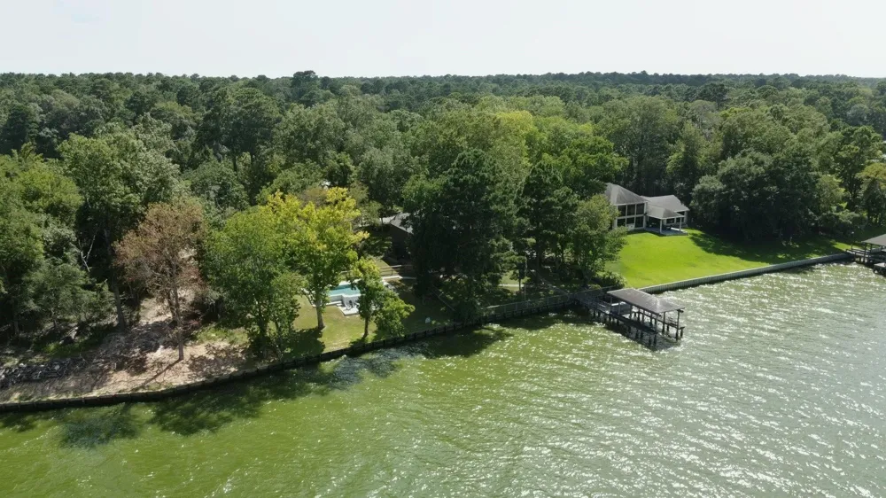 22373 La Jolla Court Huntsville, TX 77320