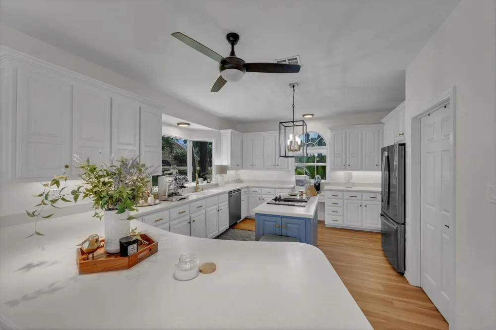 22373 La Jolla Court Huntsville, TX 77320