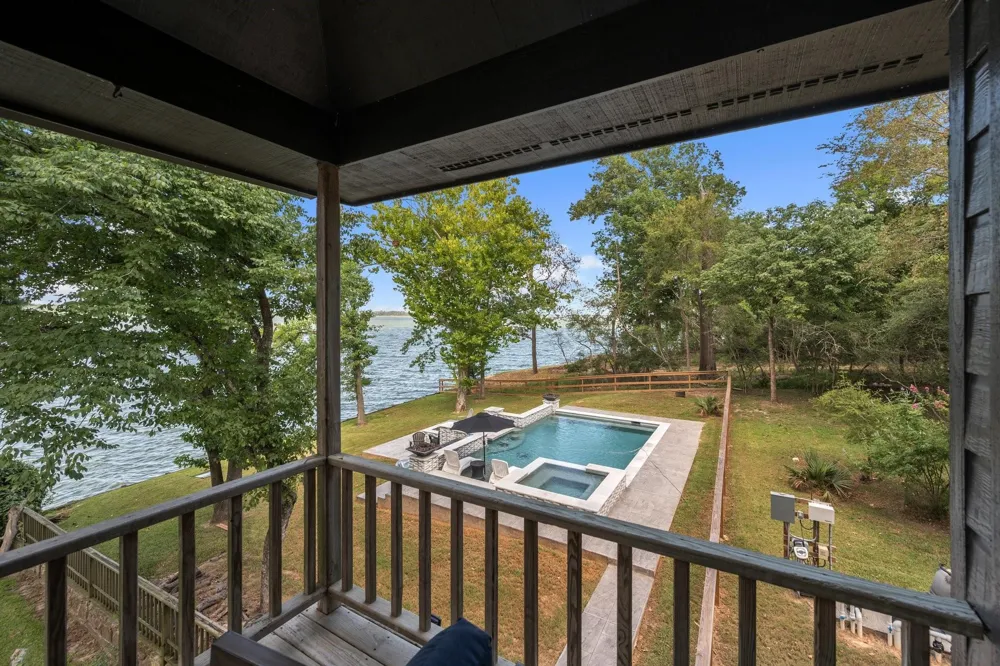 22373 La Jolla Court Huntsville, TX 77320