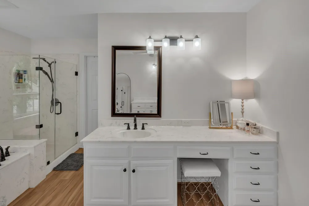 22373 La Jolla Court Huntsville, TX 77320