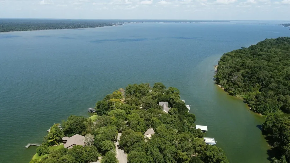 22373 La Jolla Court Huntsville, TX 77320
