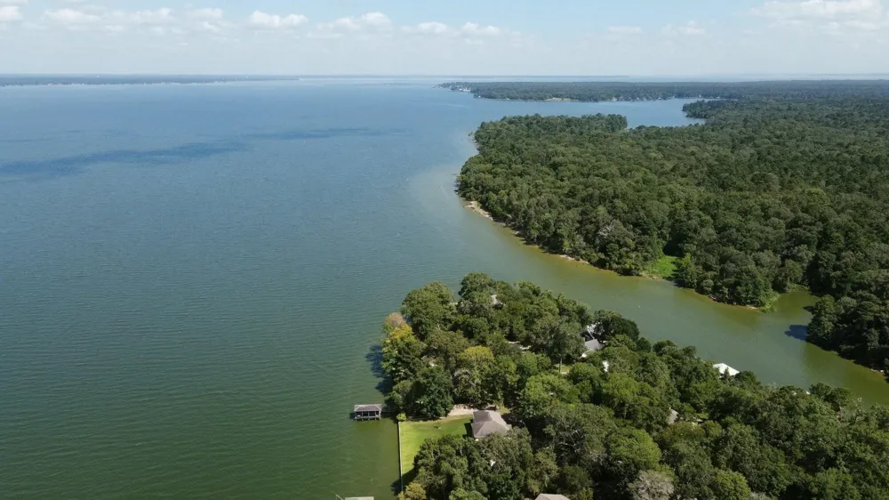 22373 La Jolla Court Huntsville, TX 77320