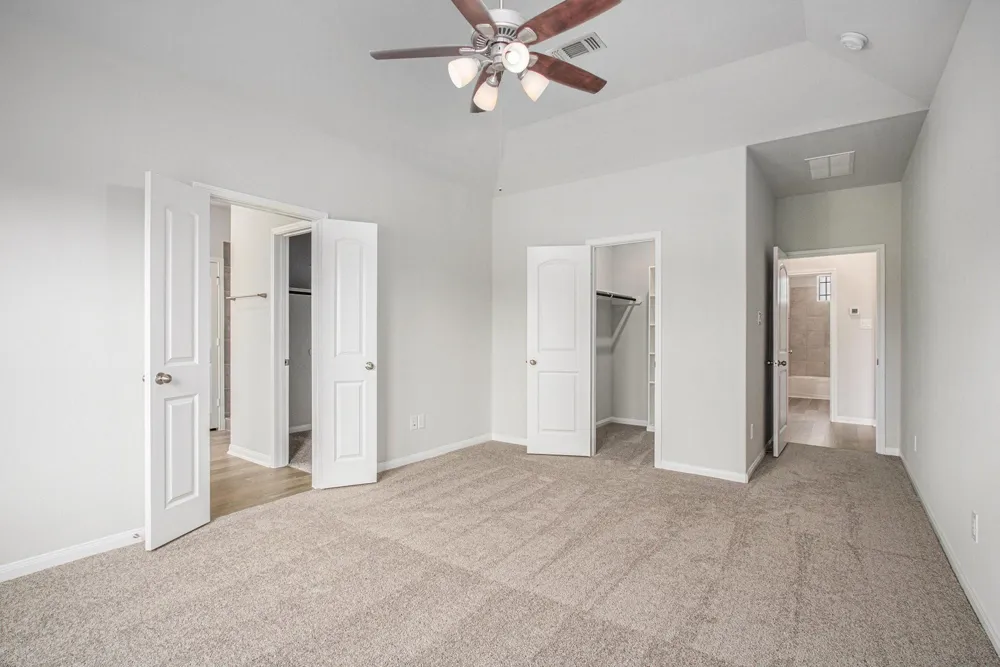 237 Edgewater Drive West Columbia, TX 77486