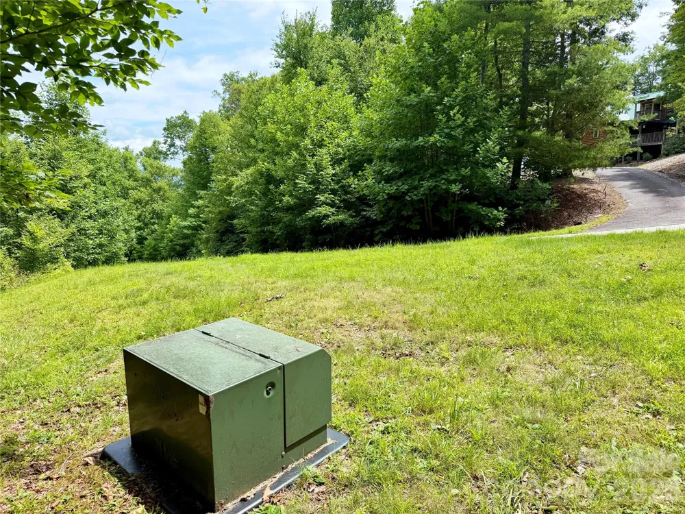 1156 Bear River Lodge Trail Marshall, NC 28753