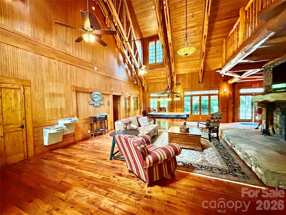 1156 Bear River Lodge Trail Marshall, NC 28753