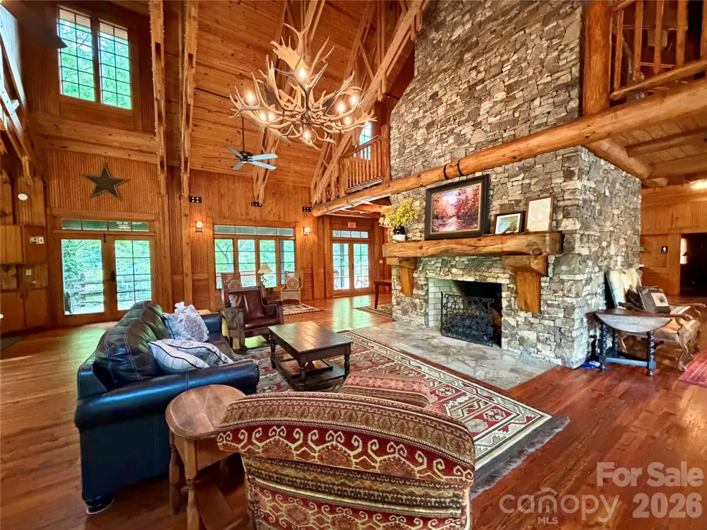1156 Bear River Lodge Trail Marshall, NC 28753