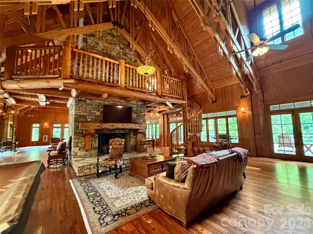1156 Bear River Lodge Trail Marshall, NC 28753