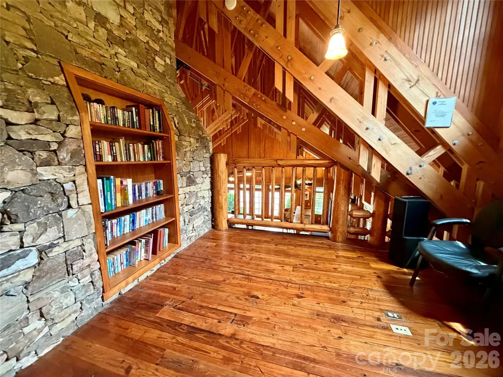 1156 Bear River Lodge Trail Marshall, NC 28753