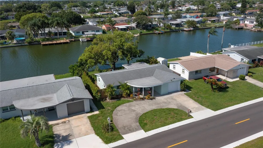 4114 SUNRAY DRIVE Holiday, FL 34691